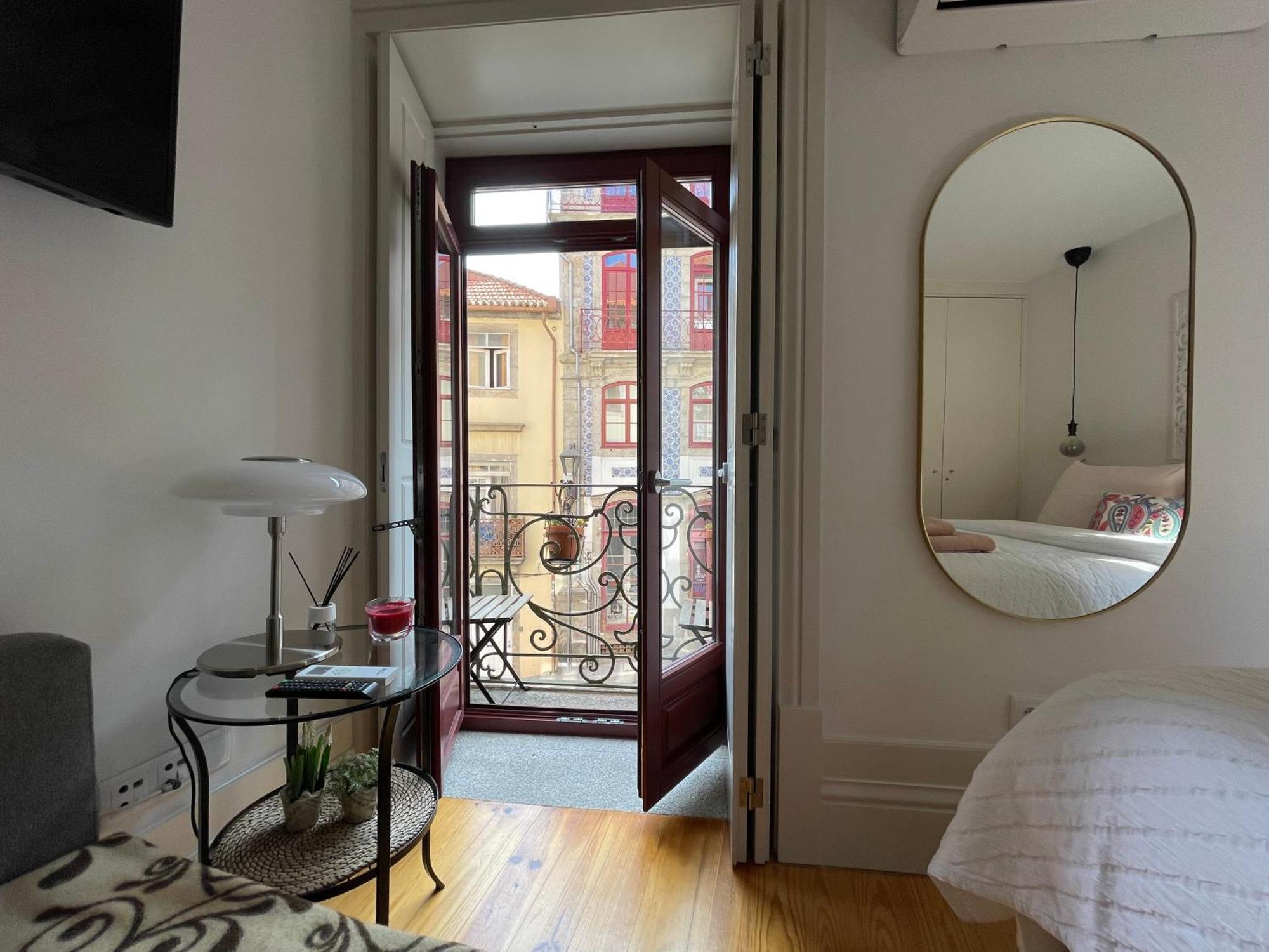 Apartment Historic Balcony Hideaway - Taipas House 60