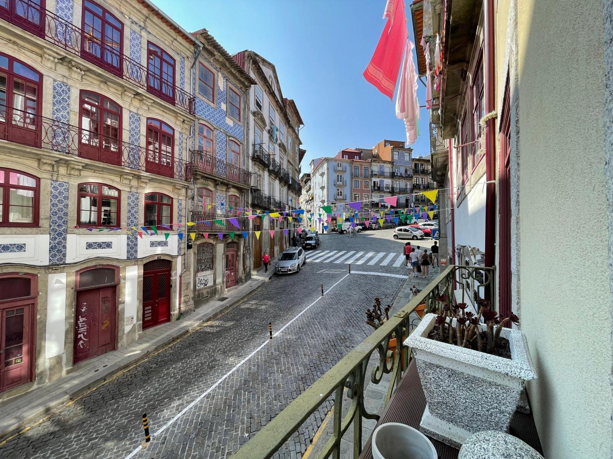 Historic Balcony Hideaway - Taipas House 60 Apartment *