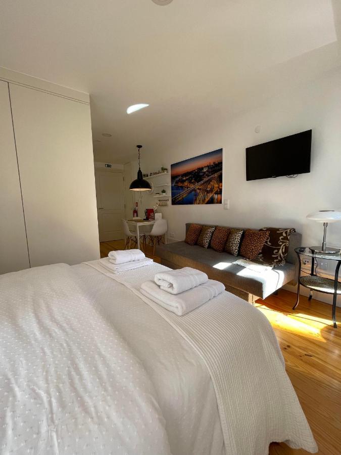 Historic Balcony Hideaway - Taipas House 60 Apartment *
