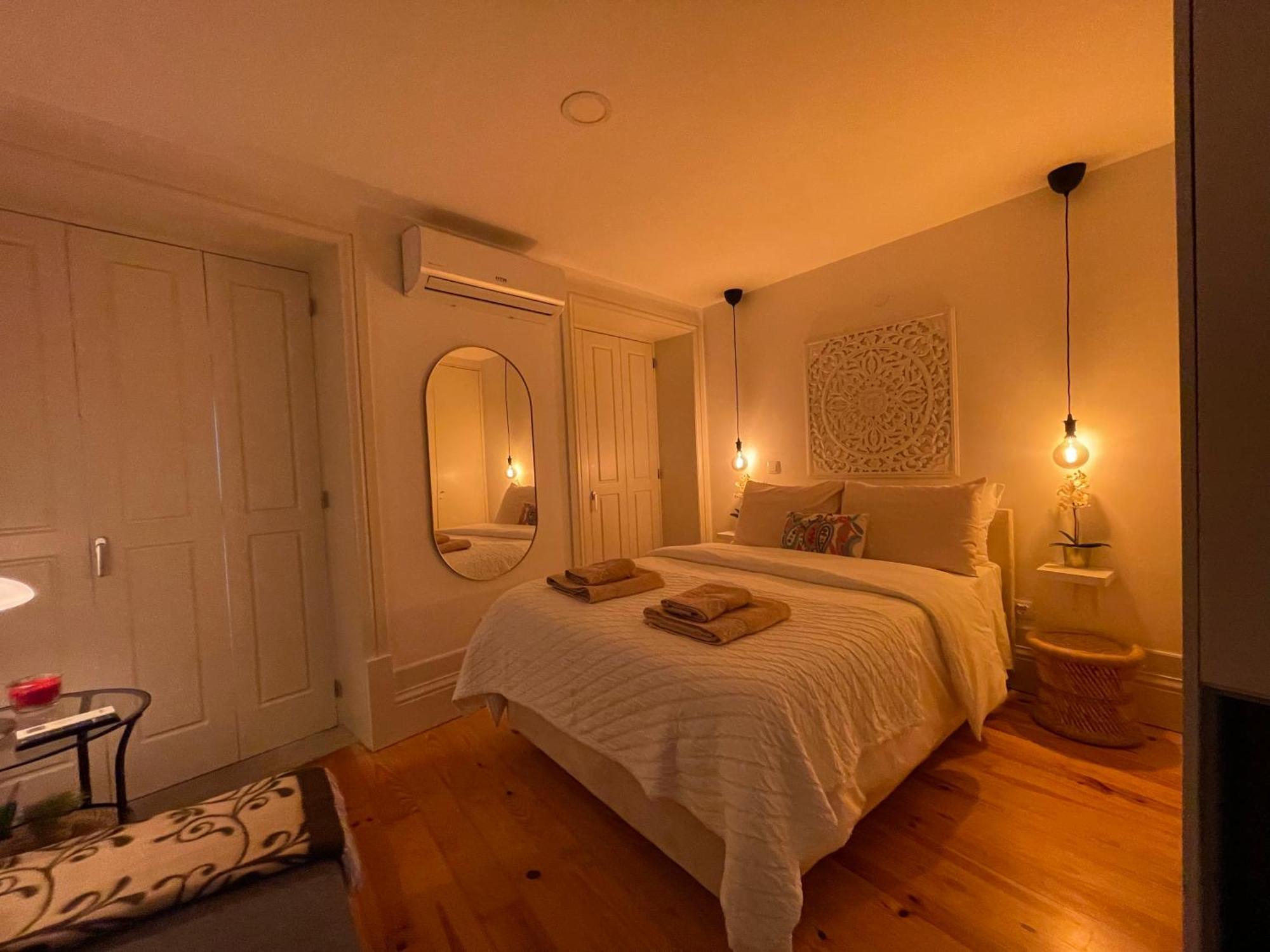 Historic Balcony Hideaway - Taipas House 60 Apartment *